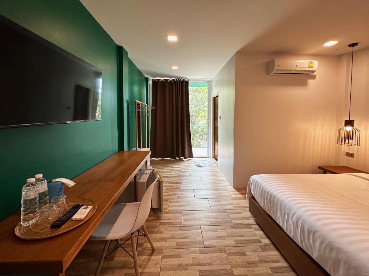 Plernpetch Hotel Surat Thani Eksteriør bilde