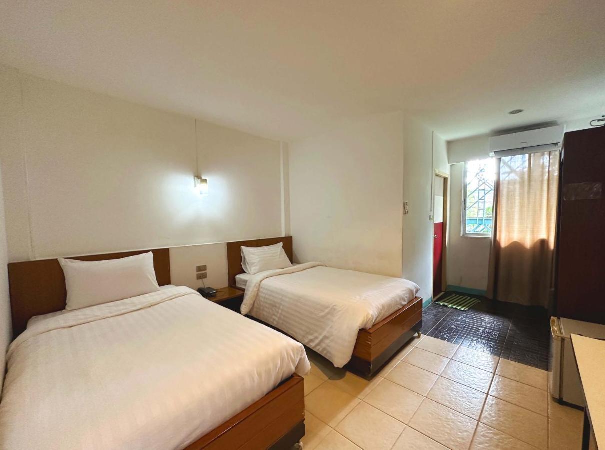 Plernpetch Hotel Surat Thani Eksteriør bilde
