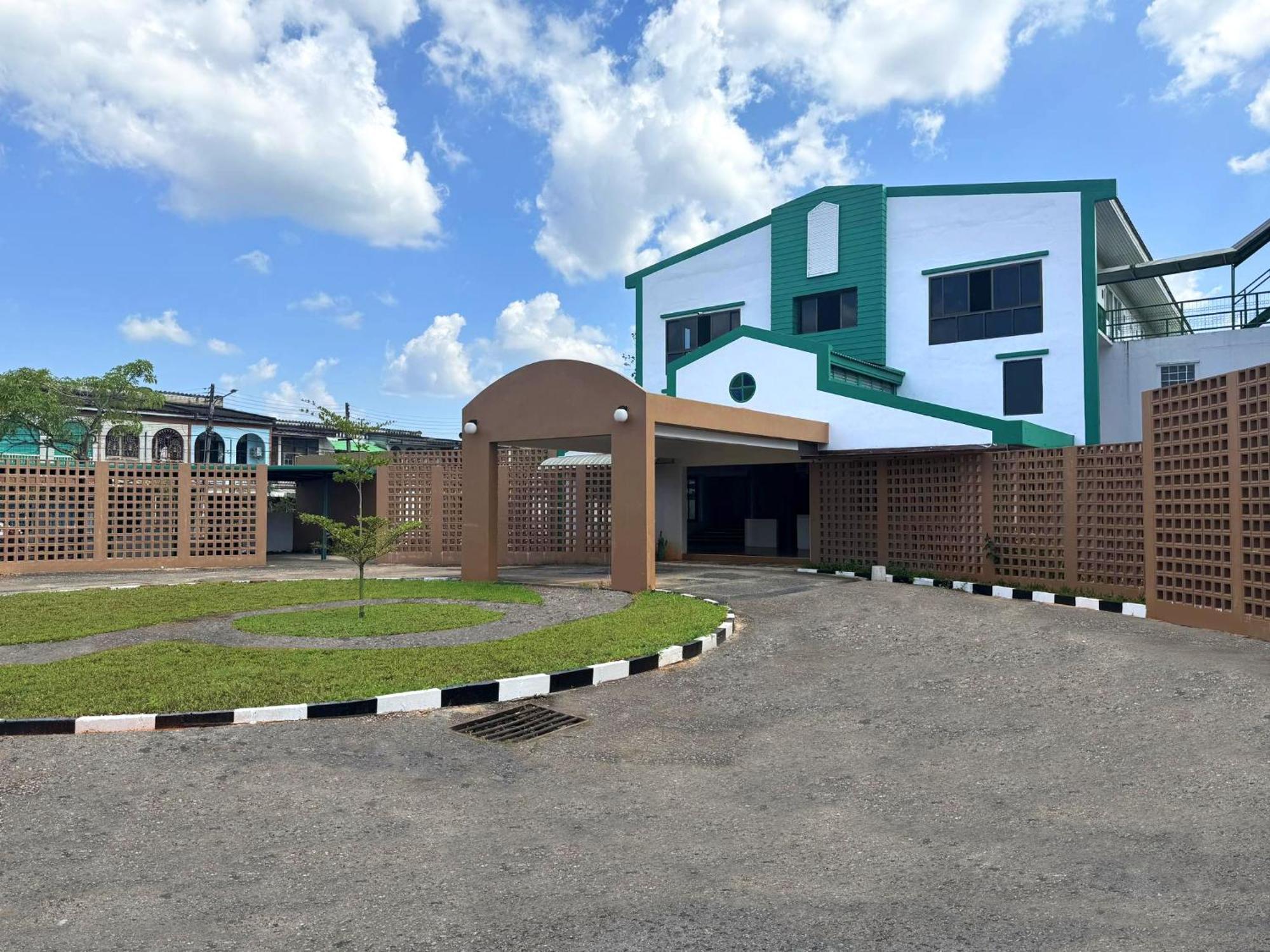Plernpetch Hotel Surat Thani Eksteriør bilde